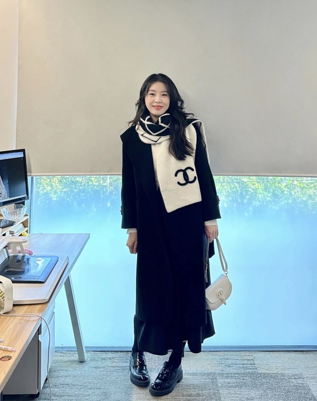 Chanel Reversible Ivory & Black Knit Scarf